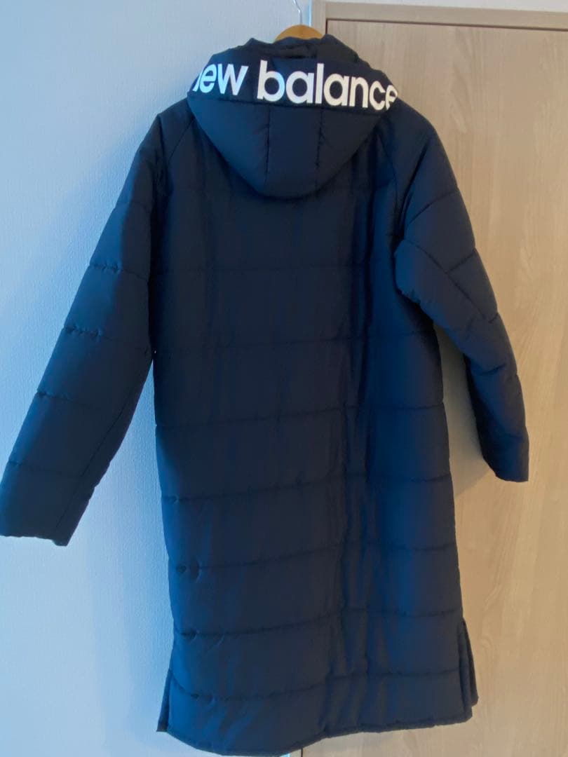 new balance ネイビー ベンチコート