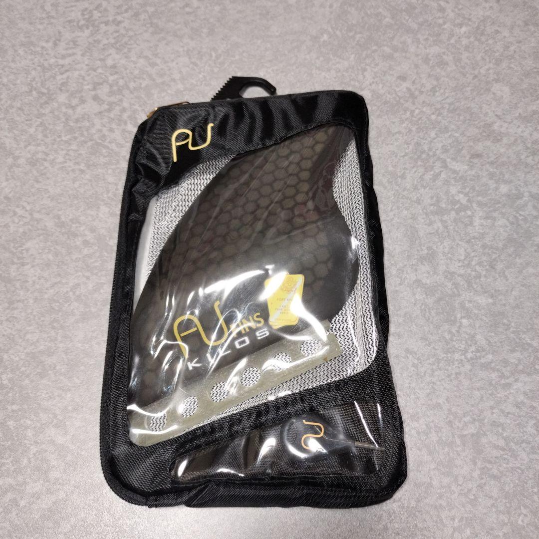 AU FINS KILOS ２＋１ フューチャー ツイン スタビ キール