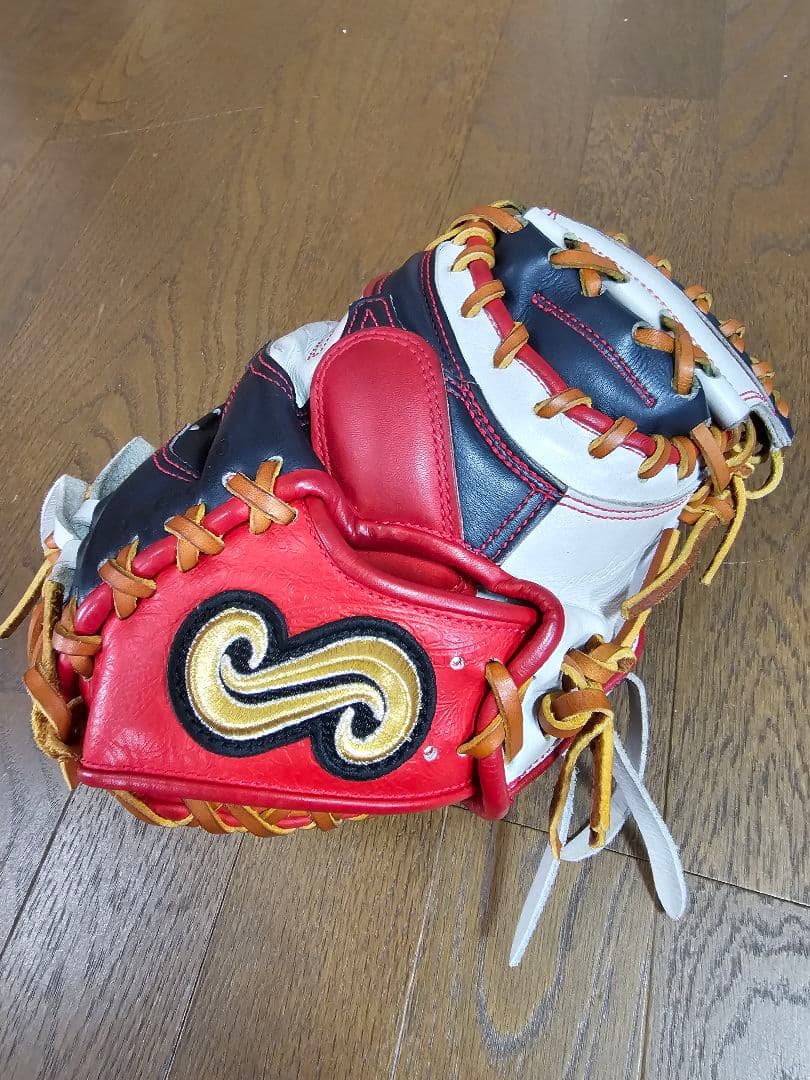 【最終価格】キャッチャーミット　 TYPE-C100　 要　 硬式