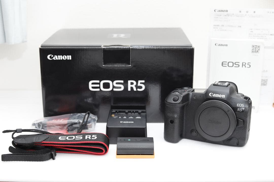 Canon EOS R5 一眼カメラボディ　【良品】