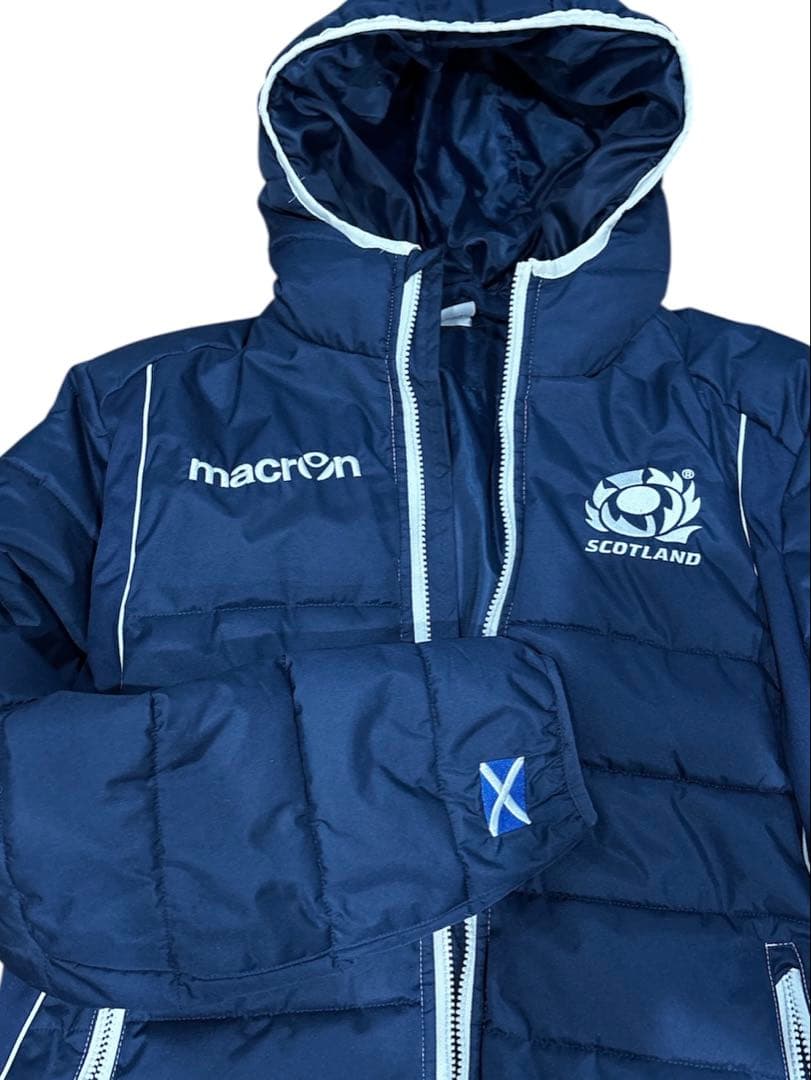 美品　macron マクロン ラグビー スコットランド代表モデル　中綿ジャケット