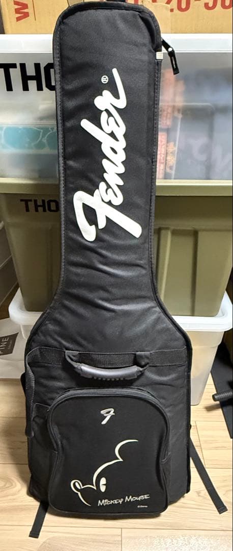 FenderJapan限定ディズニー ミッキーマウスギター