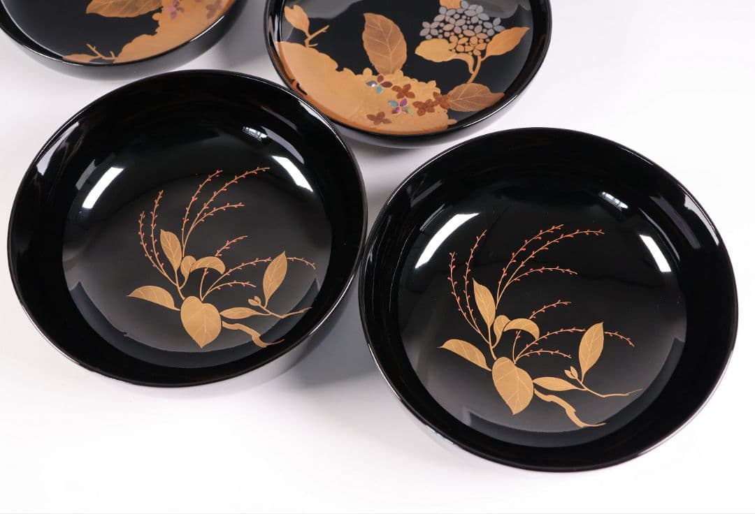 【MB188】天然木漆塗 紫陽花と葵 金蒔絵 螺鈿入 黒塗 煮物椀 二客 昭和期