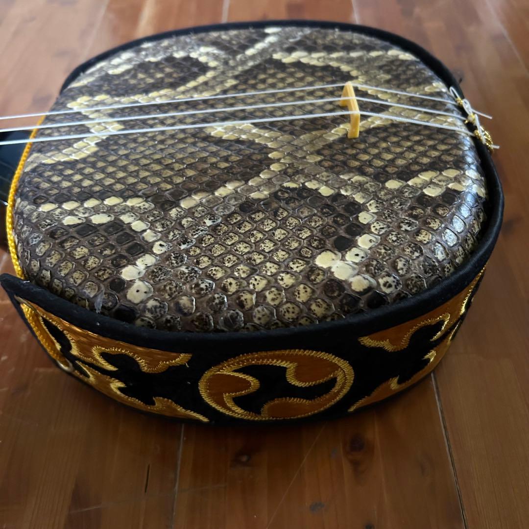 ◼️宮古島より◼️美品本皮三線③◼️沖縄◼️初心者◼️サンプル音源365日の紙飛行機◼️良音