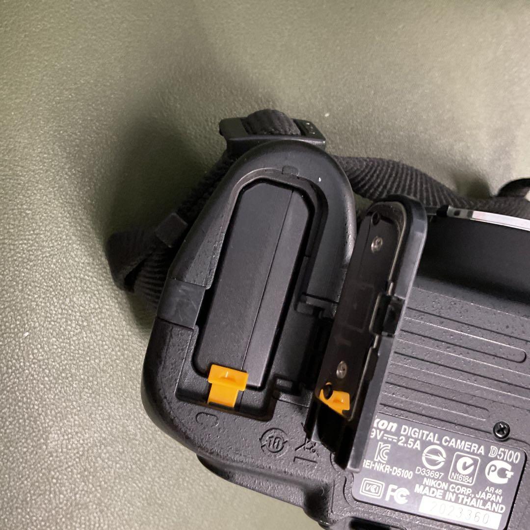 Y539 Nikon D5100 デジタル一眼レフ　カメラ&レンズセット