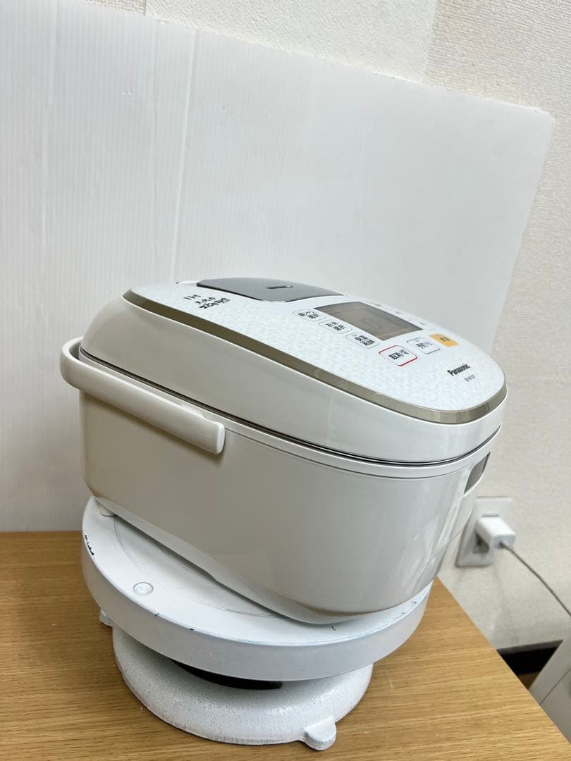 Panasonic IHジャー炊飯器 SR-HX107 5.5合炊き2018年製