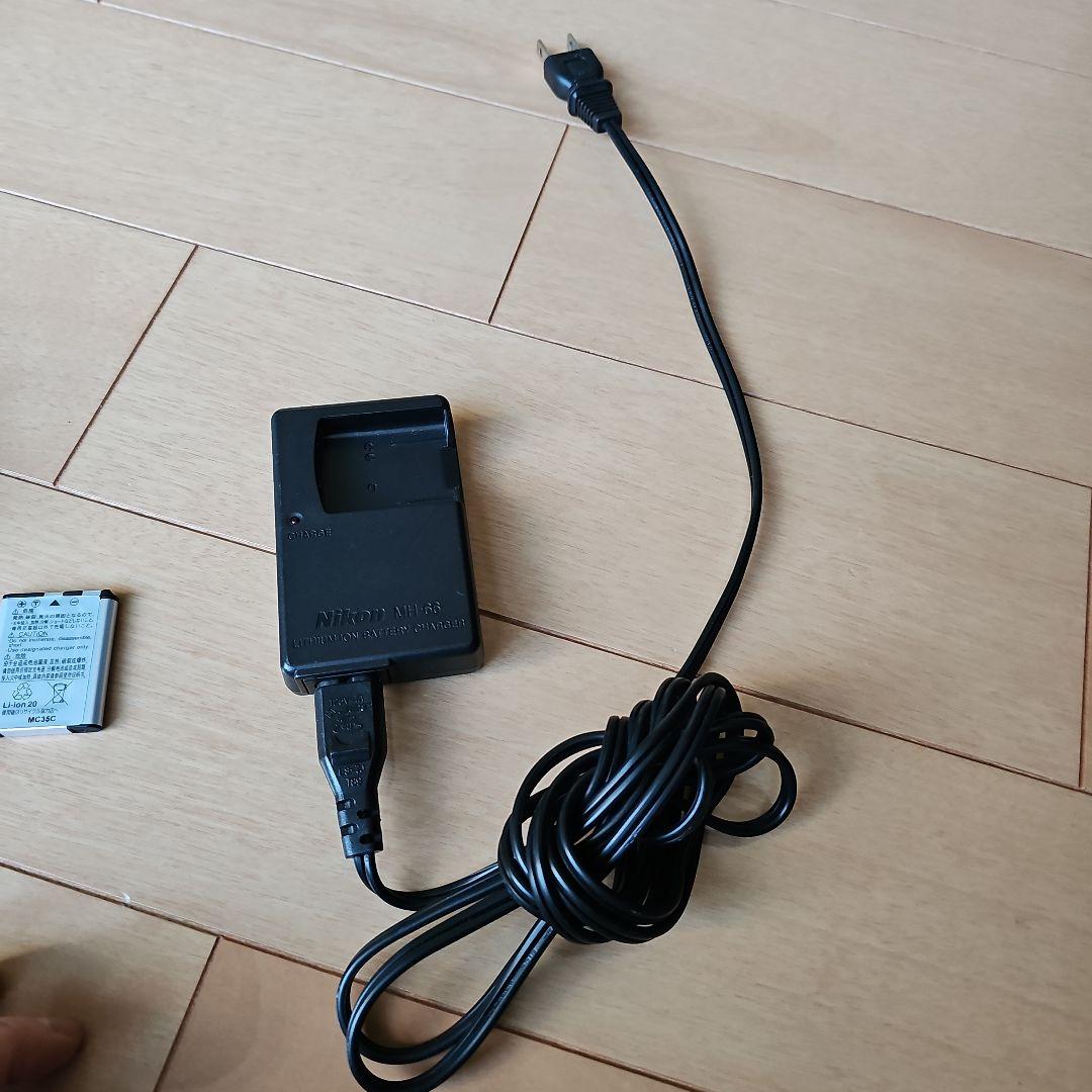 Nikon Coolpix 　S33 デジタルカメラ　青　コンプレックス ニコン