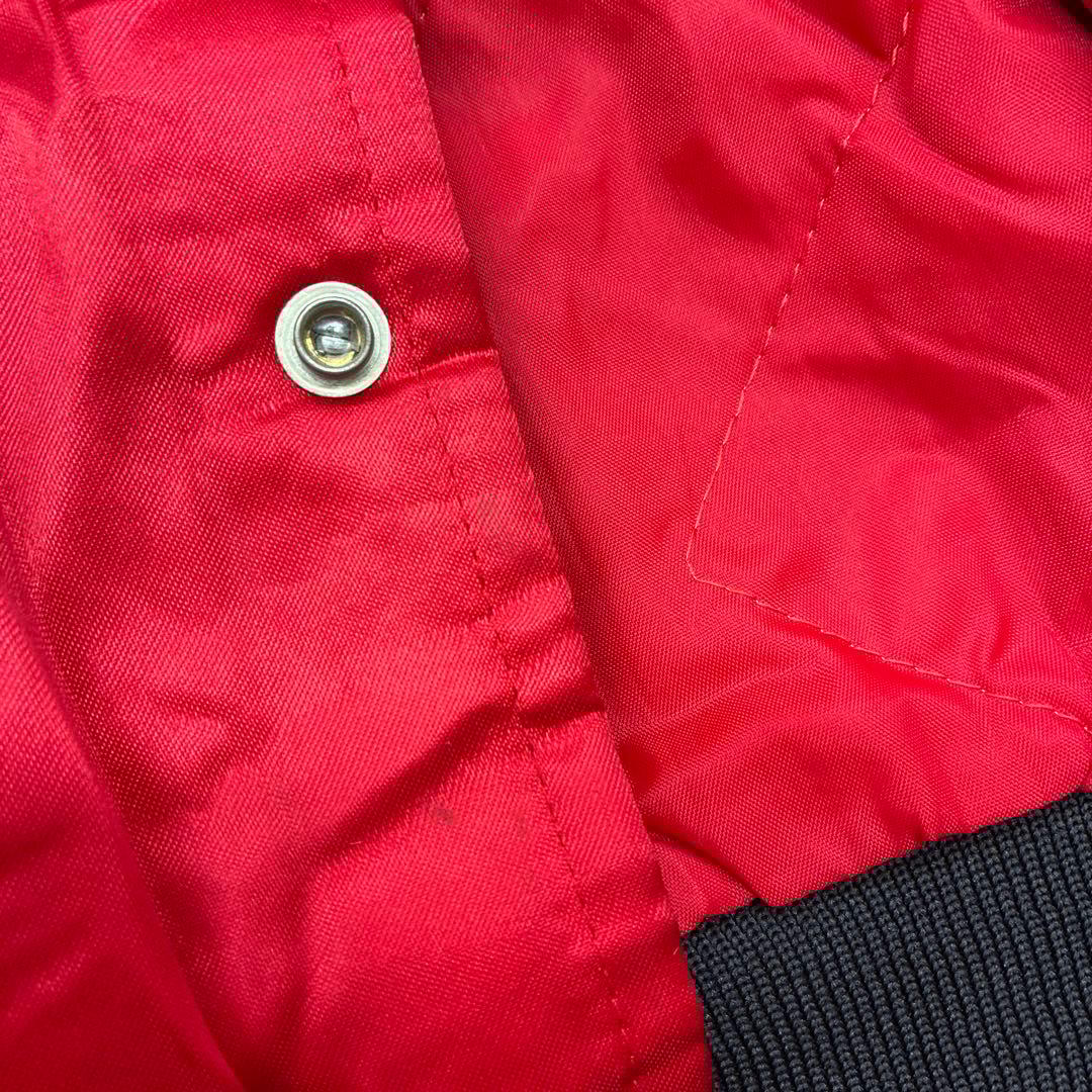 90's CHICAGO BULLS USA製　ジャケット　赤黒　M た30