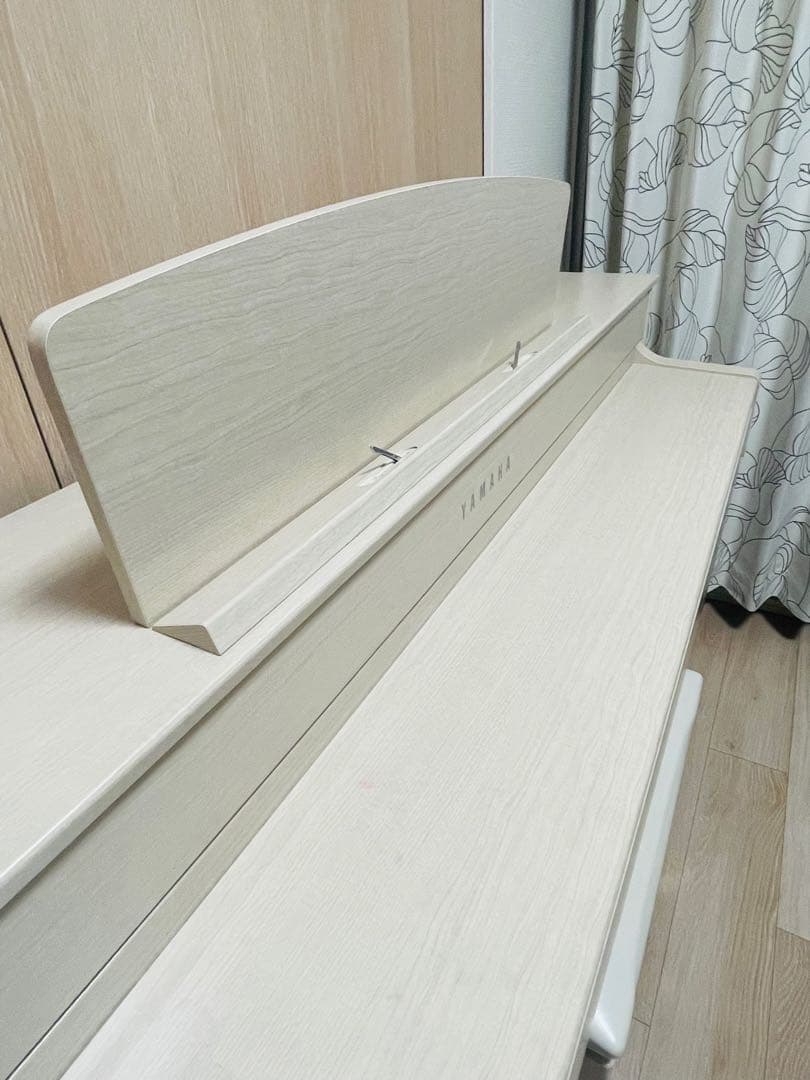 ヤマハ　デジタルピアノ クラビノー　CLP-645WA 椅子とメトロノームおまけ