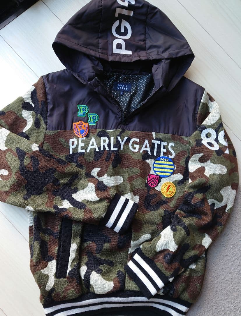 PEARLY GATES 迷彩柄 保温アウター 【美品】