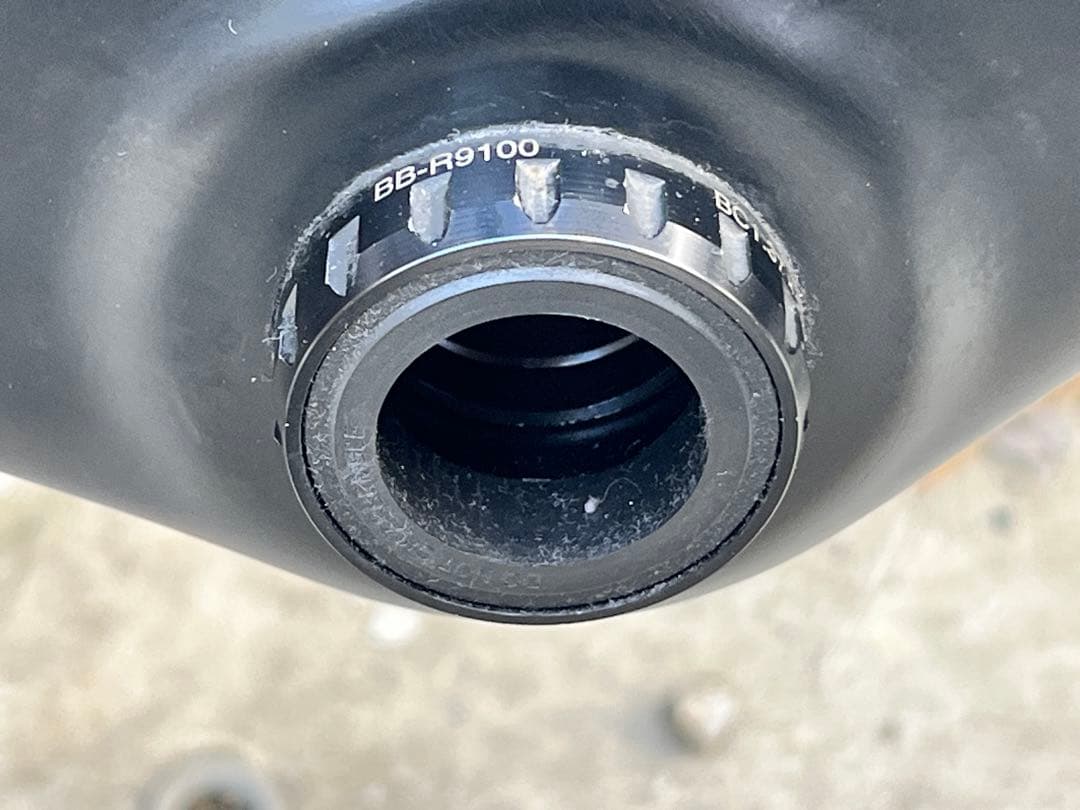 すごいごいすー　美品軽量カーボンフレーム+レーシングゼロ