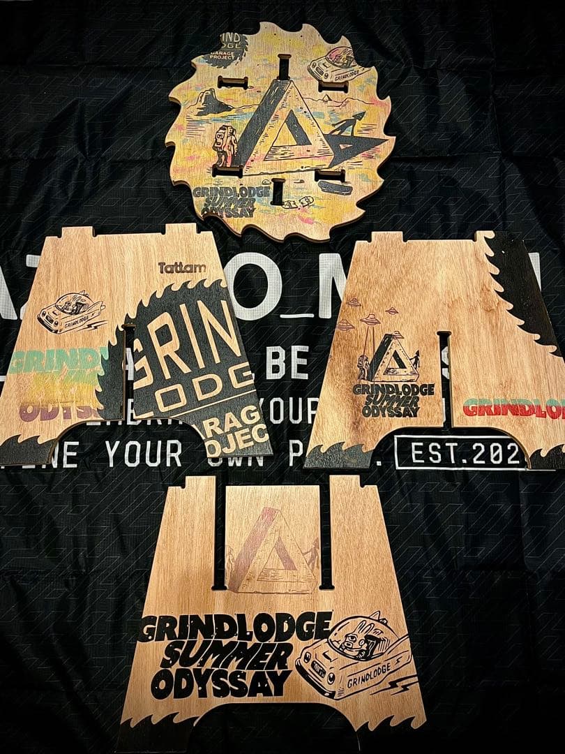 GRINDLODGE スツール