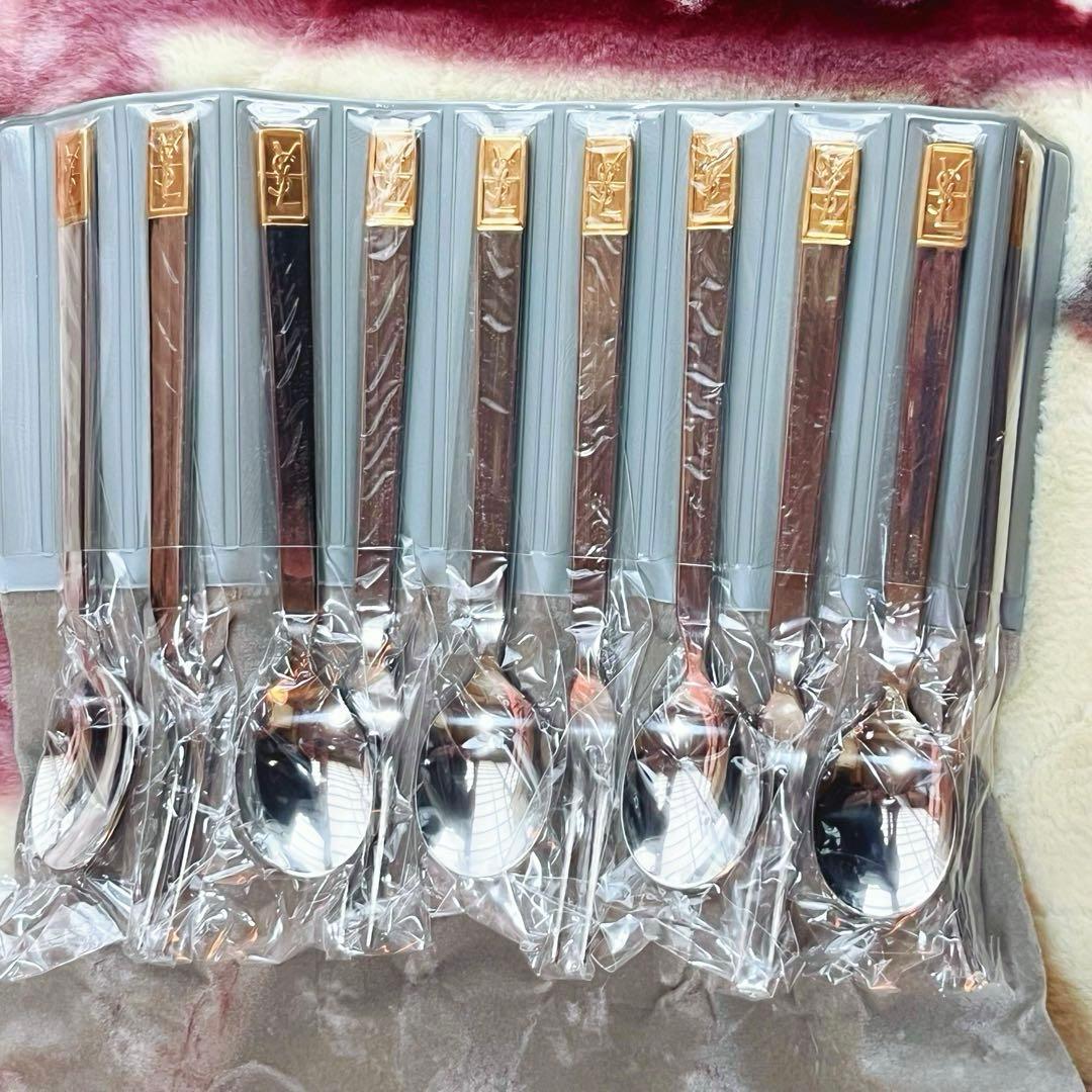 Aki Miya様【新品】専用ケース付き イヴサンローラン カトラリー 10本