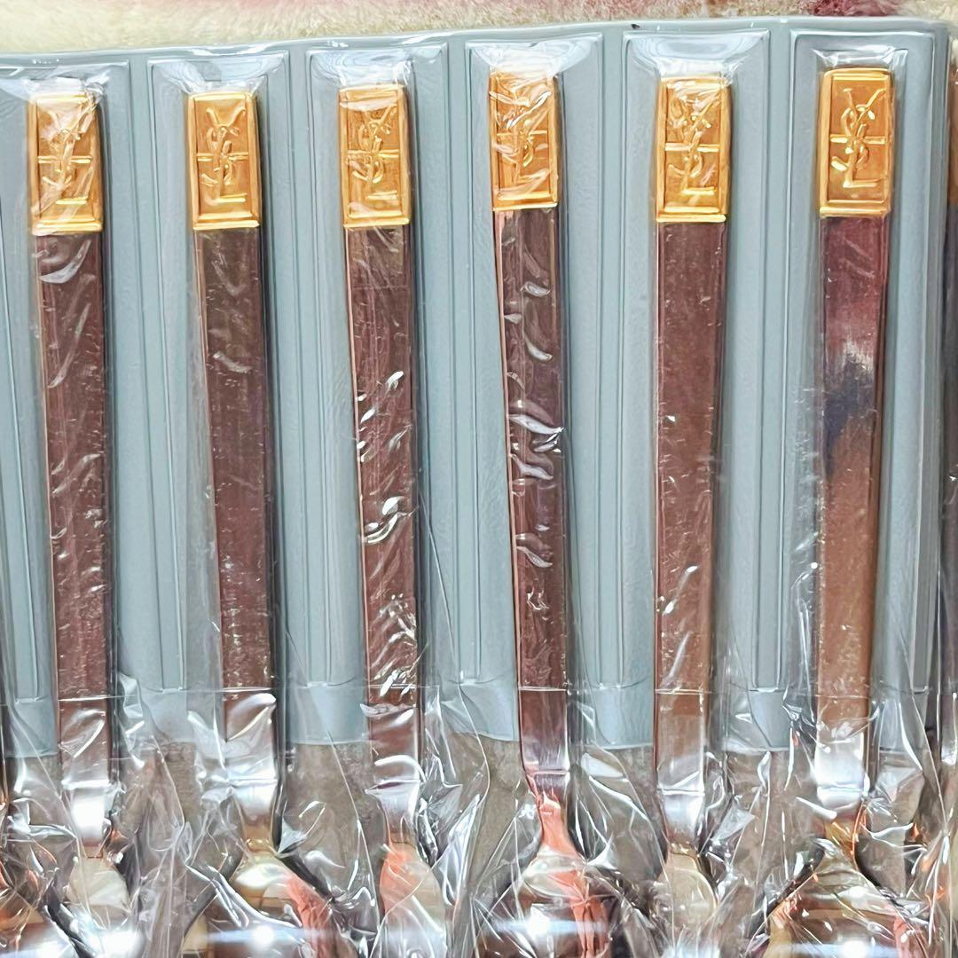 Aki Miya様【新品】専用ケース付き イヴサンローラン カトラリー 10本