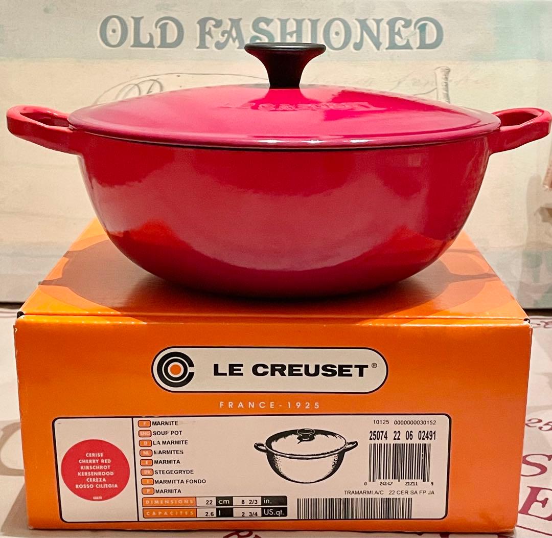 ＊＊マルミット２２cm　ル・クルーゼ＊＊美品　レッド