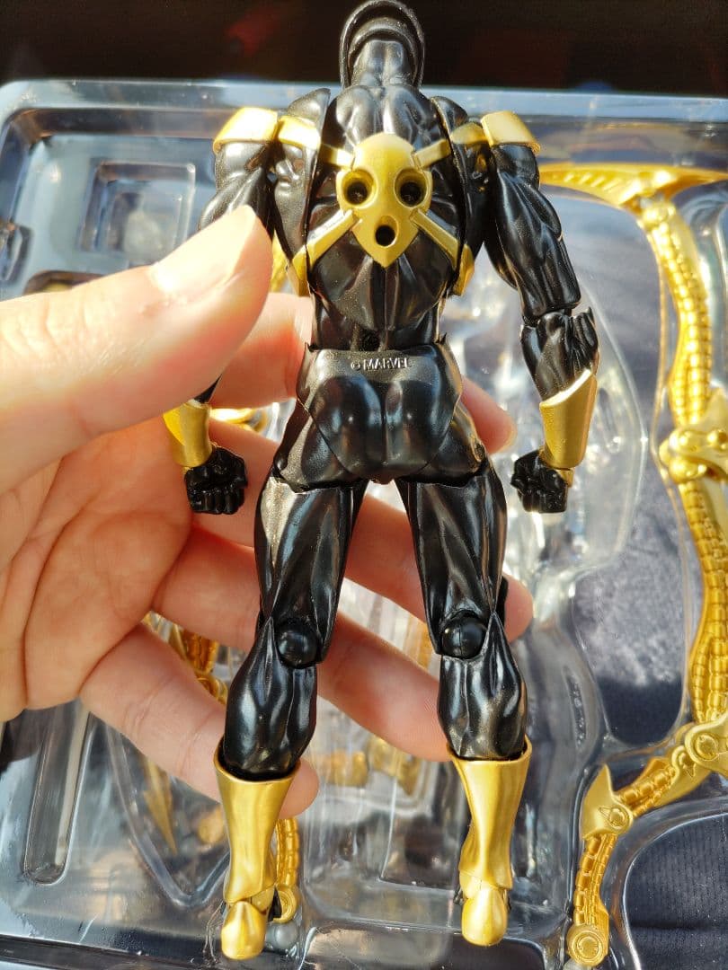 リボルテック　アメイジング・ヤマグチ　アイアンスパイダー　ブラック