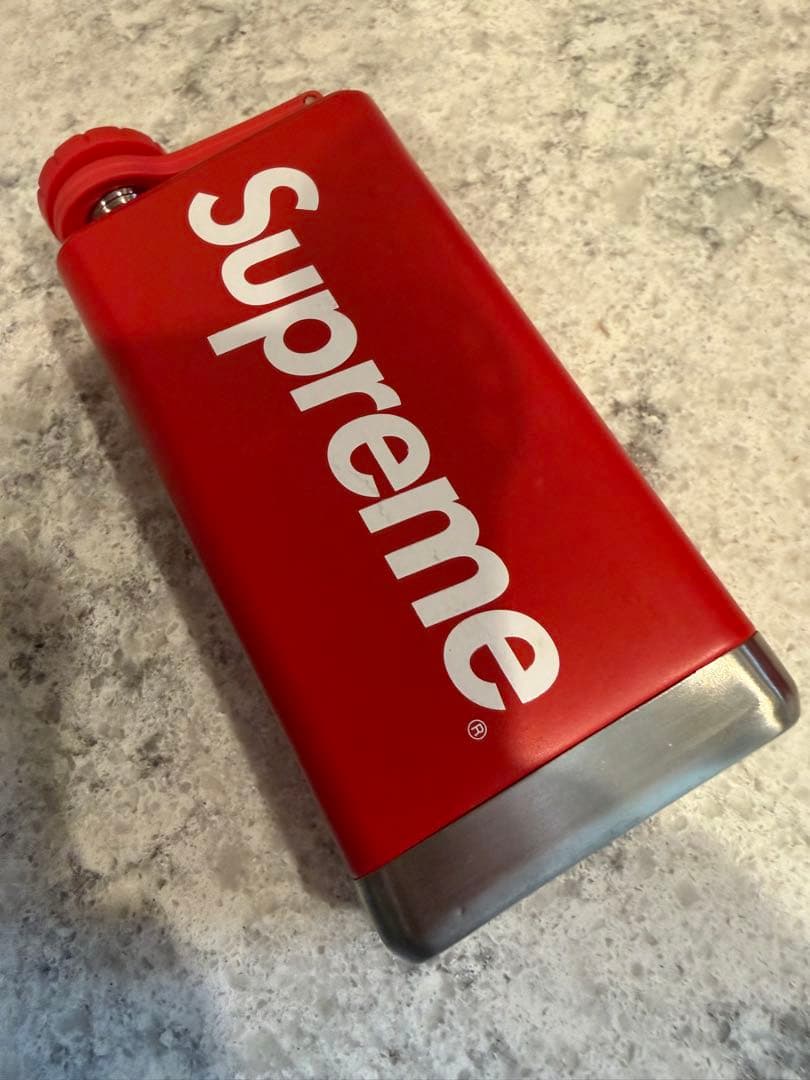 レア⭐︎Supreme Stanley Adventure Flask Red