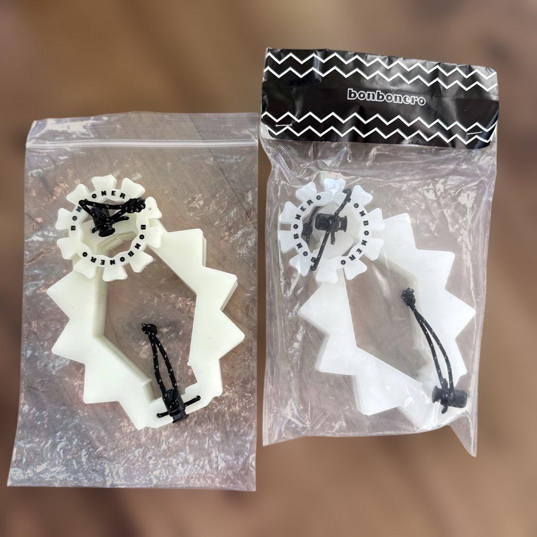 ボンボネロ　BONBONERO 畜光ブルー　グリーン‼️