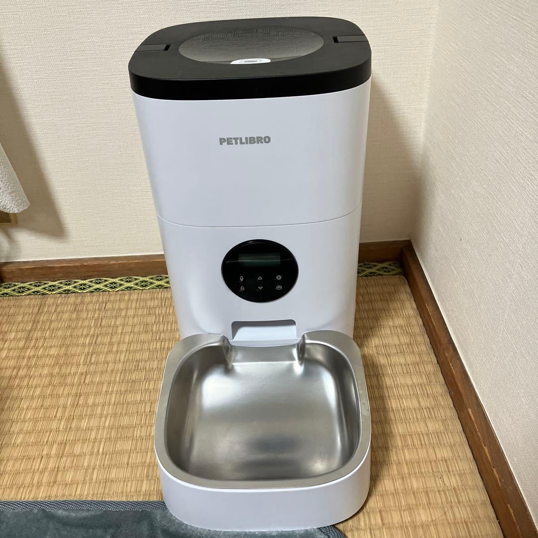 猫の自動餌やり器