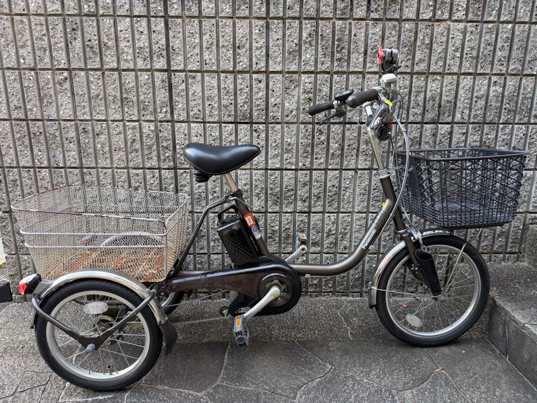 Panasonic 電動アシスト三輪自転車 ビビライフBE-ELR83