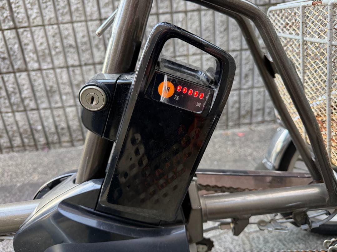 Panasonic 電動アシスト三輪自転車 ビビライフBE-ELR83