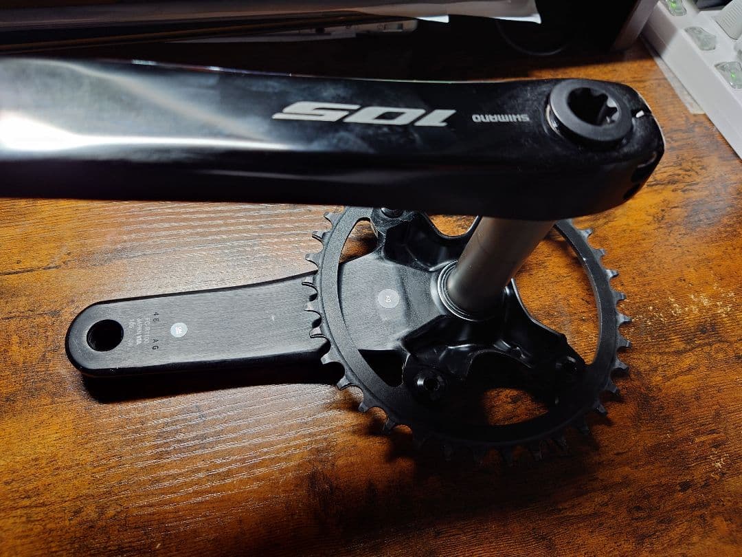 Shimano 105 FC-R7100 クランクセット165mm