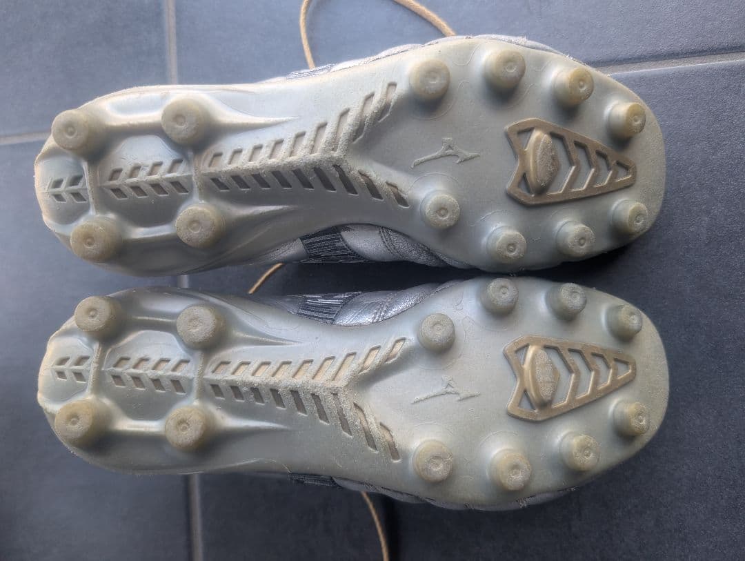 【おたんこナース】モレリアネオ4　シルバー　23.5cm