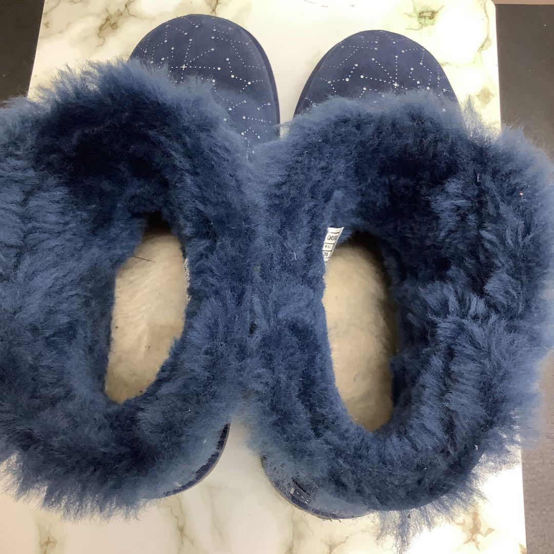 美品　アグ　UGG スワロフスキーボタン　星座柄　ムートンブーツ　25