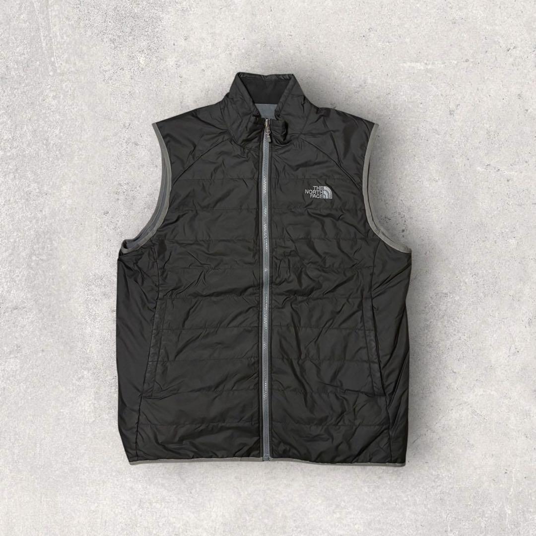 【ザ・ノースフェイス】リバーシブルベスト　L 刺繍ロゴ　ナイロン地　フリース地