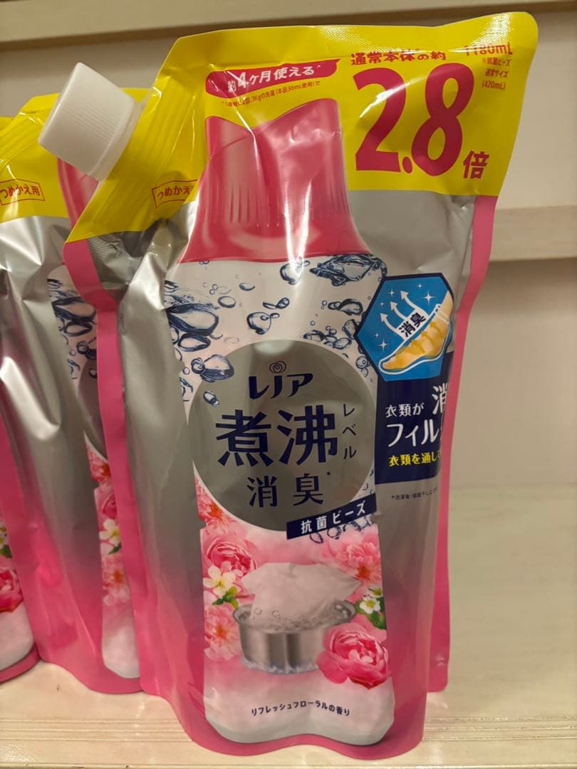 【新品】レノア　煮沸レベル消臭抗菌ビーズリフレッシュフローラル1180mL 4つ