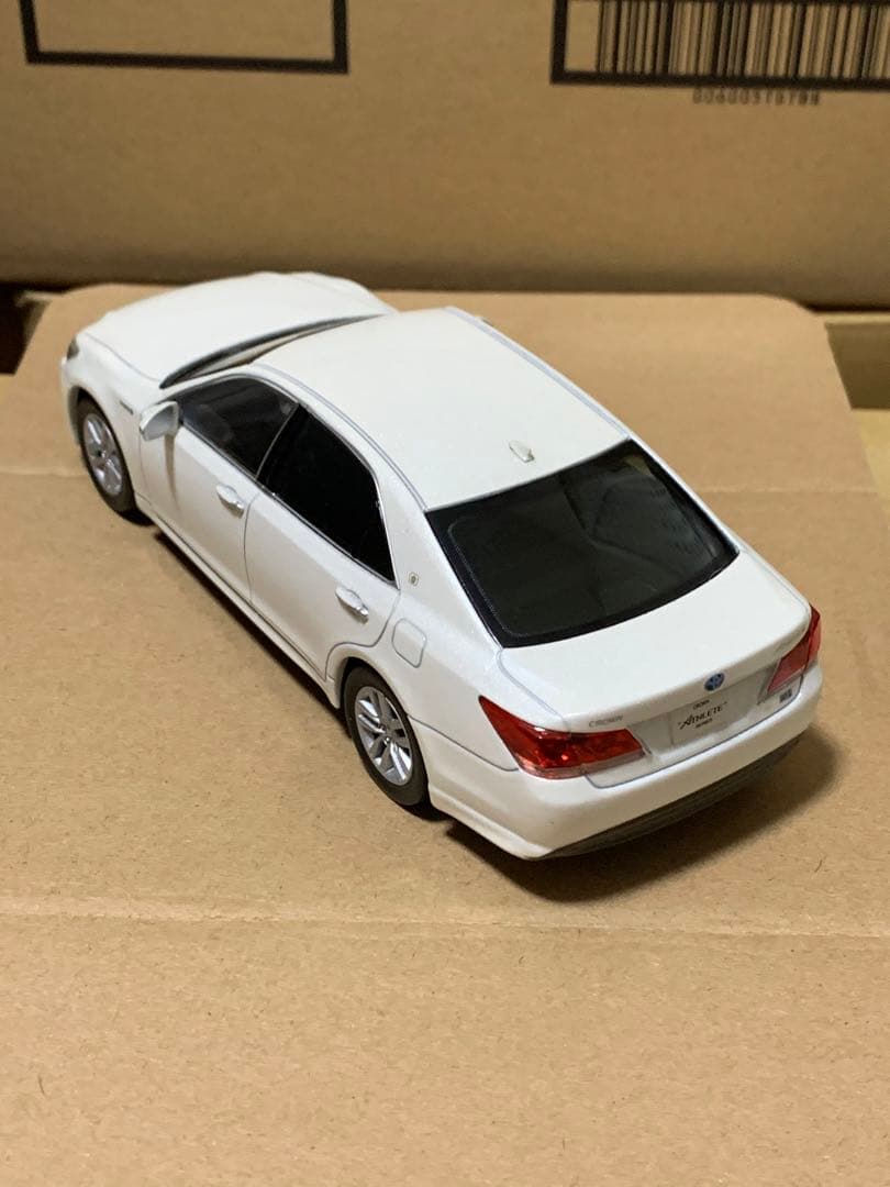 x*a様 クラウンアスリート カラーサンプル