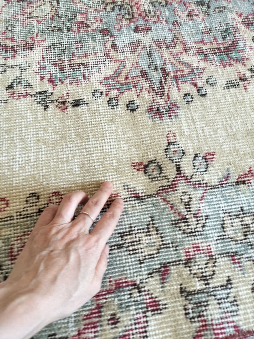 ベージュベース　ブルーグレーのヴィンテージトルコラグ　雅姫さん　No.677