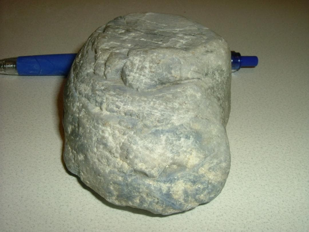 【博物館クラス】糸魚川産 コランダム ４８０ｇ サファイア 宝石 国産鉱物