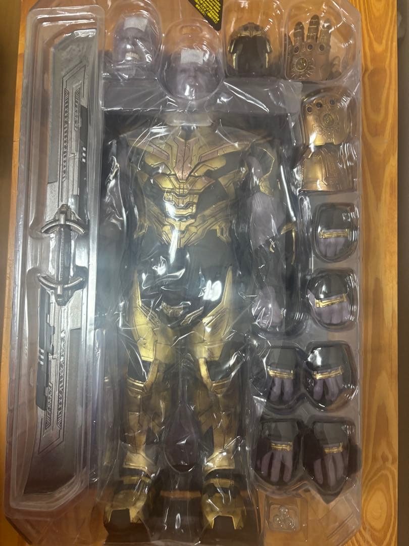 ホットトイズ　ムービーマスターピース　サノス