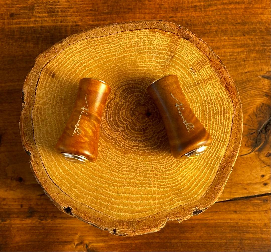 ウッドノブ　ハンドルノブ　黄金樟　丸型　リールカスタムパーツ　ダイワS シマノA