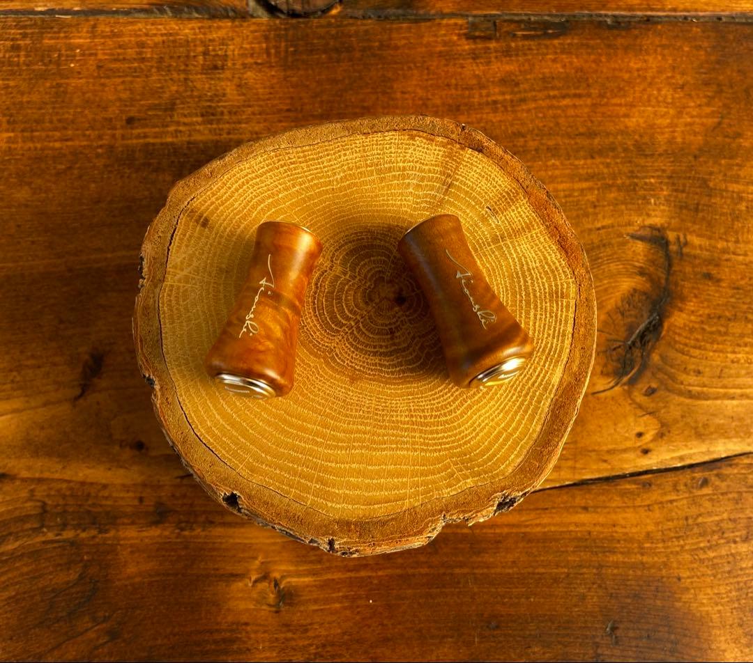 ウッドノブ　ハンドルノブ　黄金樟　丸型　リールカスタムパーツ　ダイワS シマノA