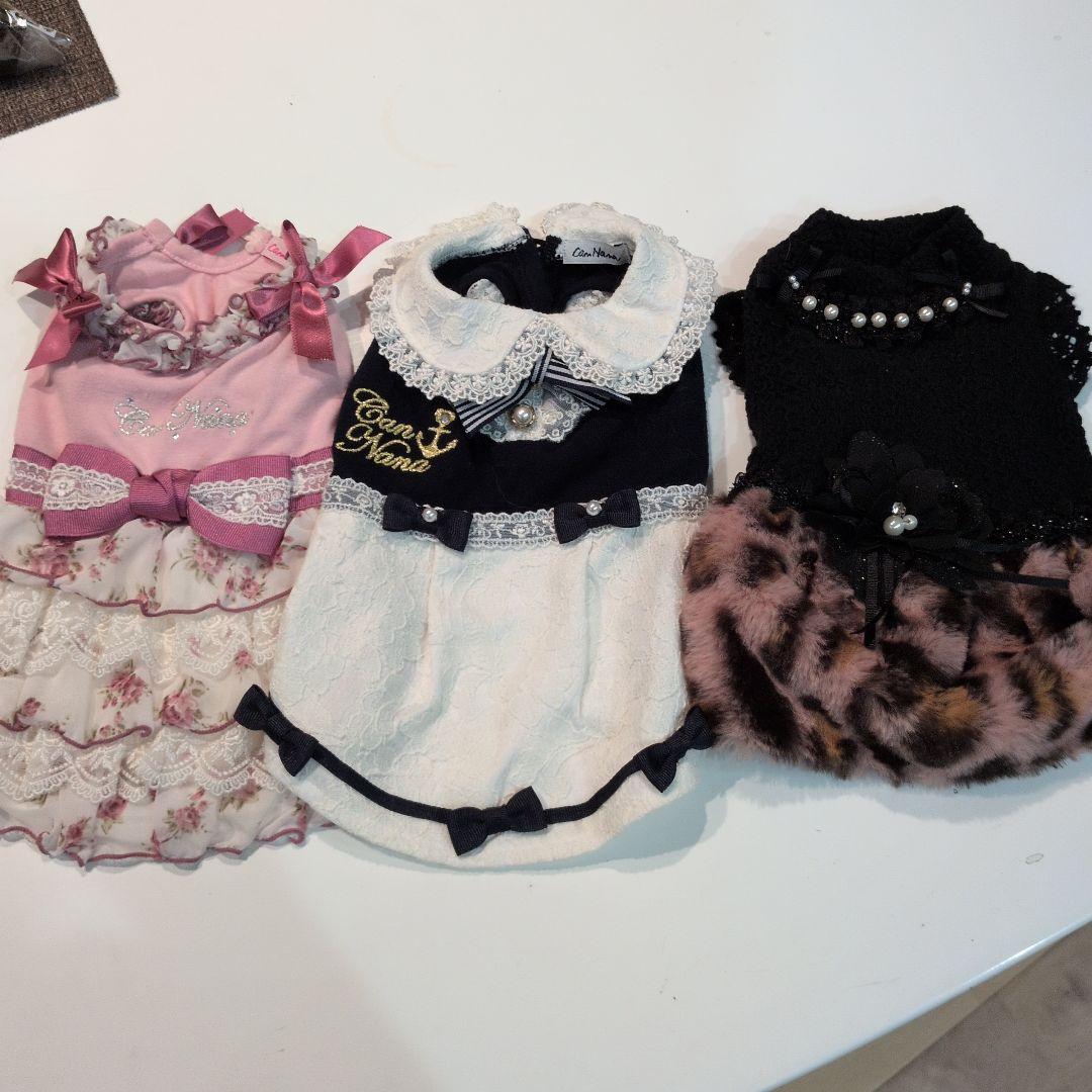 美品♥キャンナナ ♥フリル花柄犬服 小型犬用SS2枚＋１枚♥３枚セット