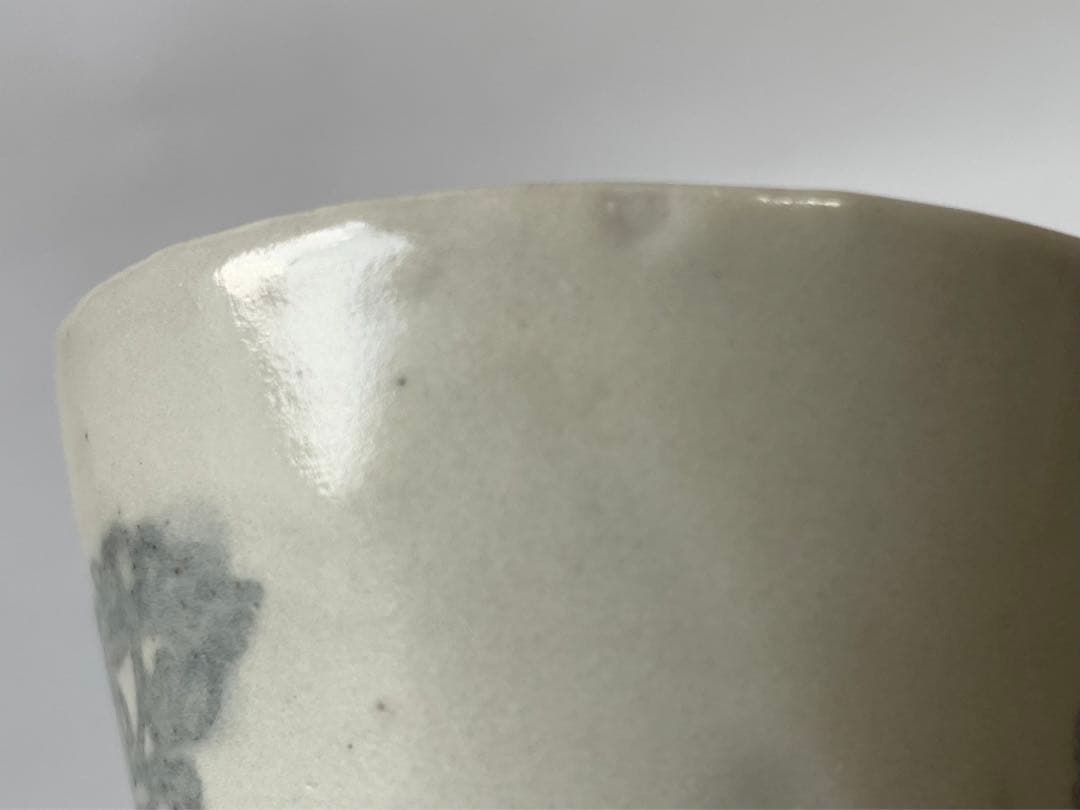 骨董　アンティーク　古伊万里　初期　蕎麦猪口　こんにゃく印判　菊文様　酒器