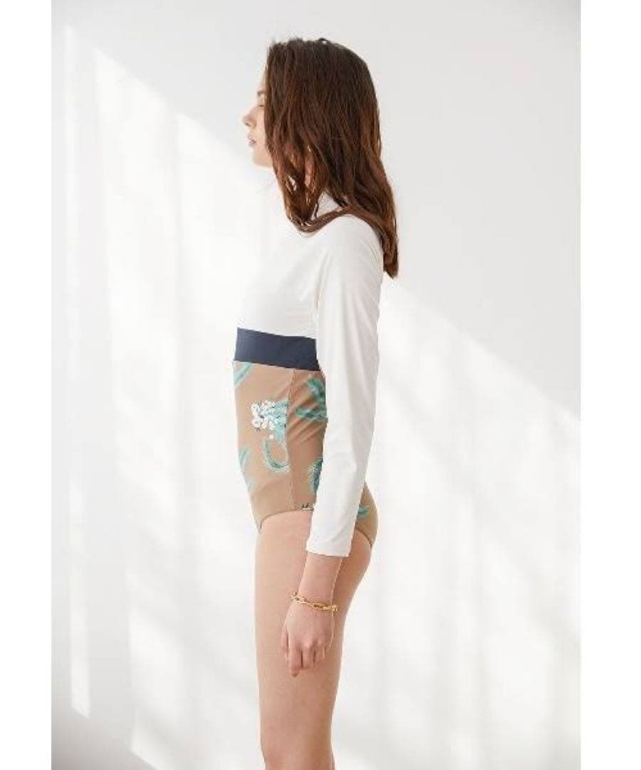 アリシアスタン【未使用】ラッシュガード水着