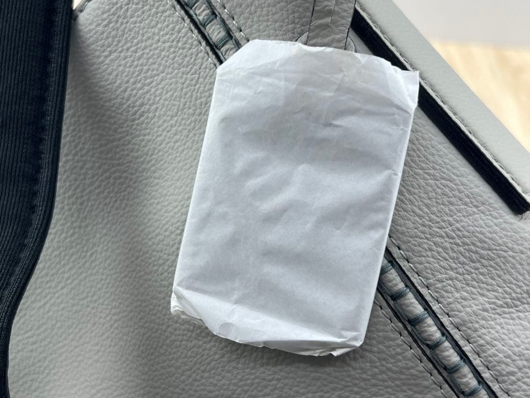 FUJITAKA フジタカ レザー ショルダーバッグ グレー