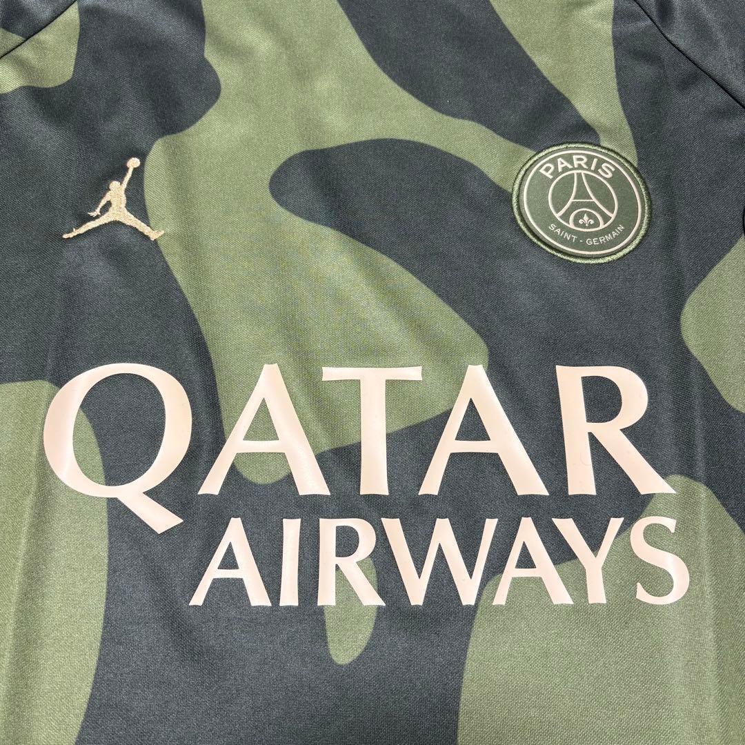 日本未発売 PSG パリの公式ストアで購入　プレマッチシャツ 23-24