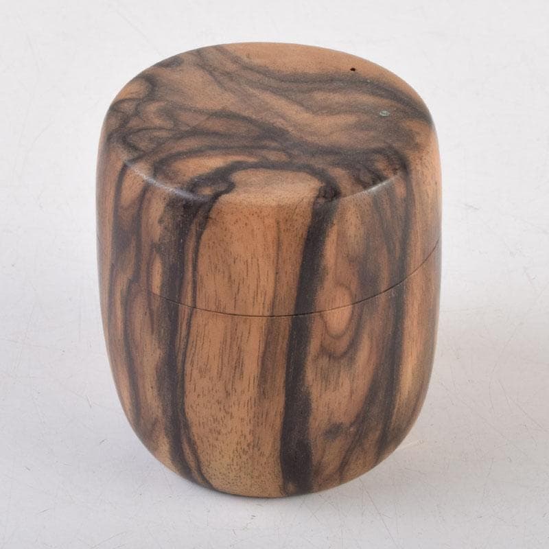 茶道具　天然木　黒柿製　無垢彫　綺麗な木目の棗　V　9054