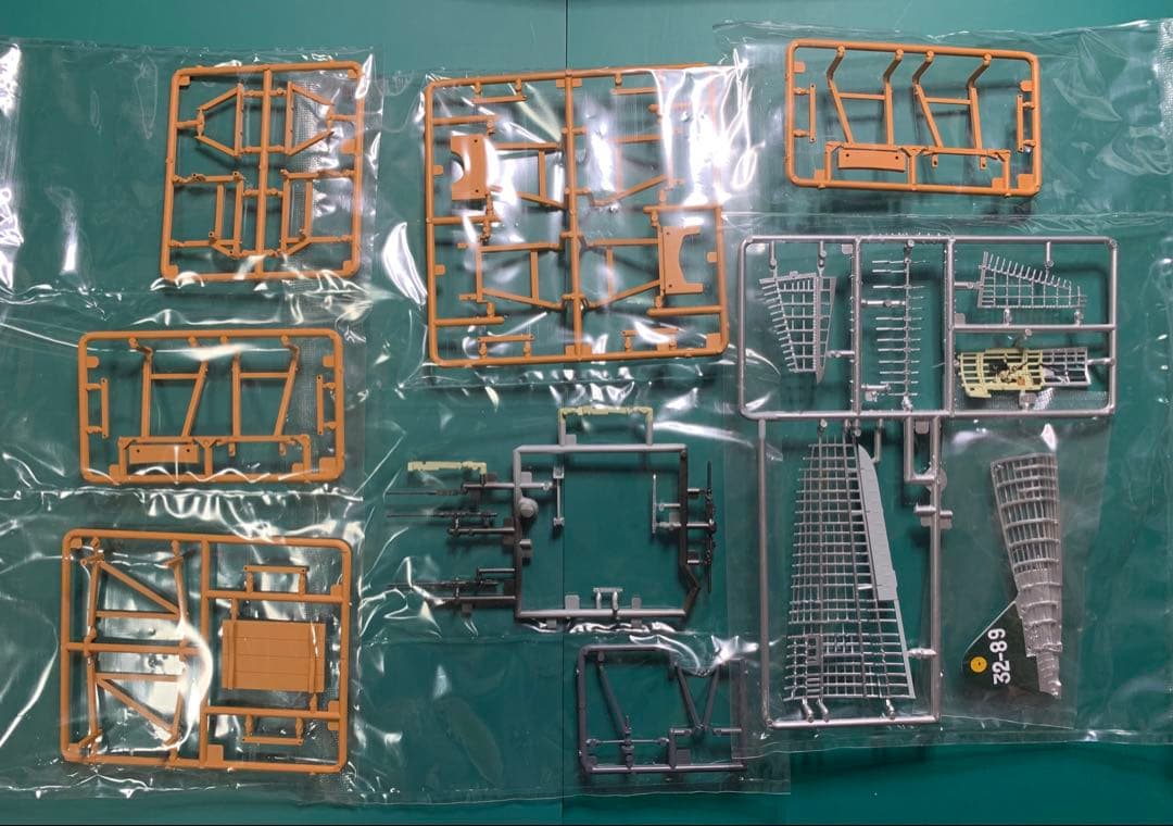 トミーテック1/48内部構造再現模型 零式艦上戦闘機52型夜戦第332海軍航空隊