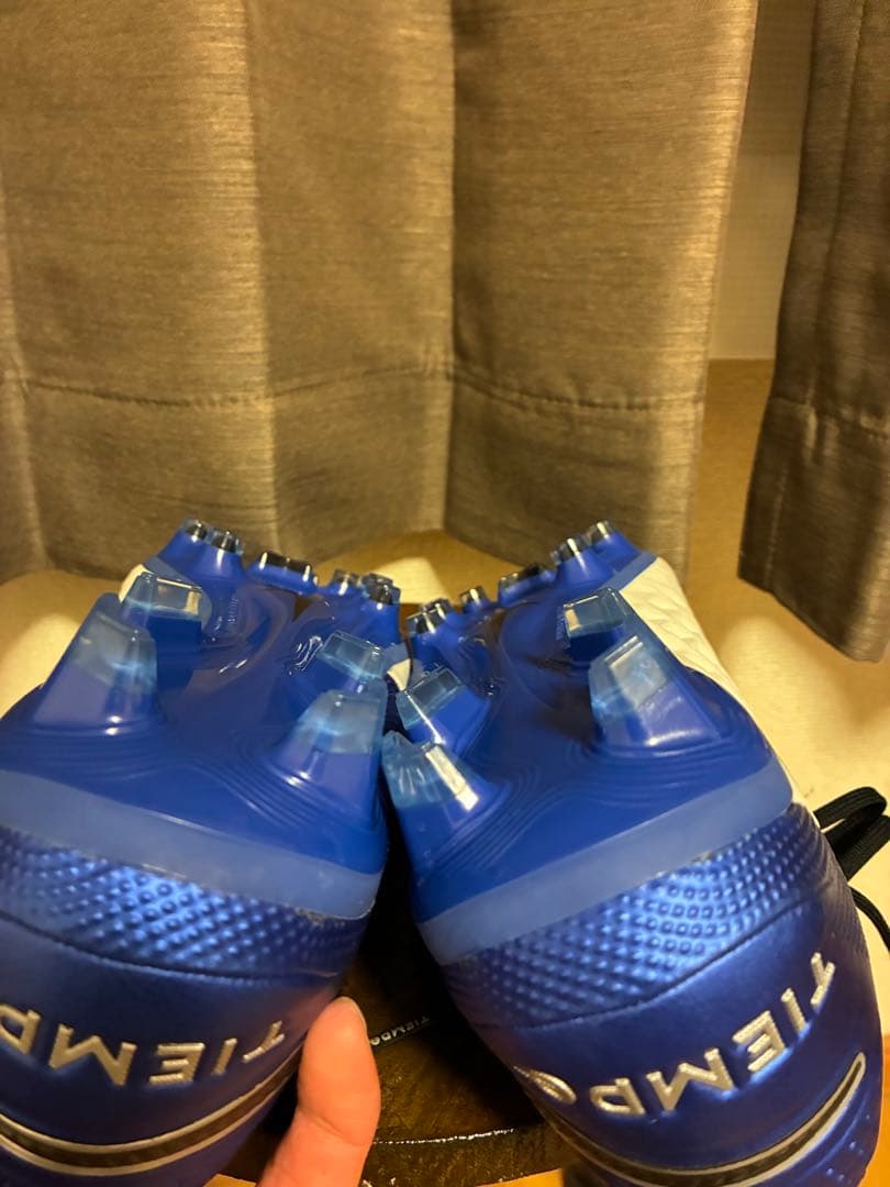 nike ティエンポンレジェンド8 25.5