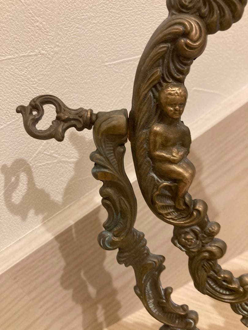 真鍮スタンド 　アンティーク 金属製 フレーム