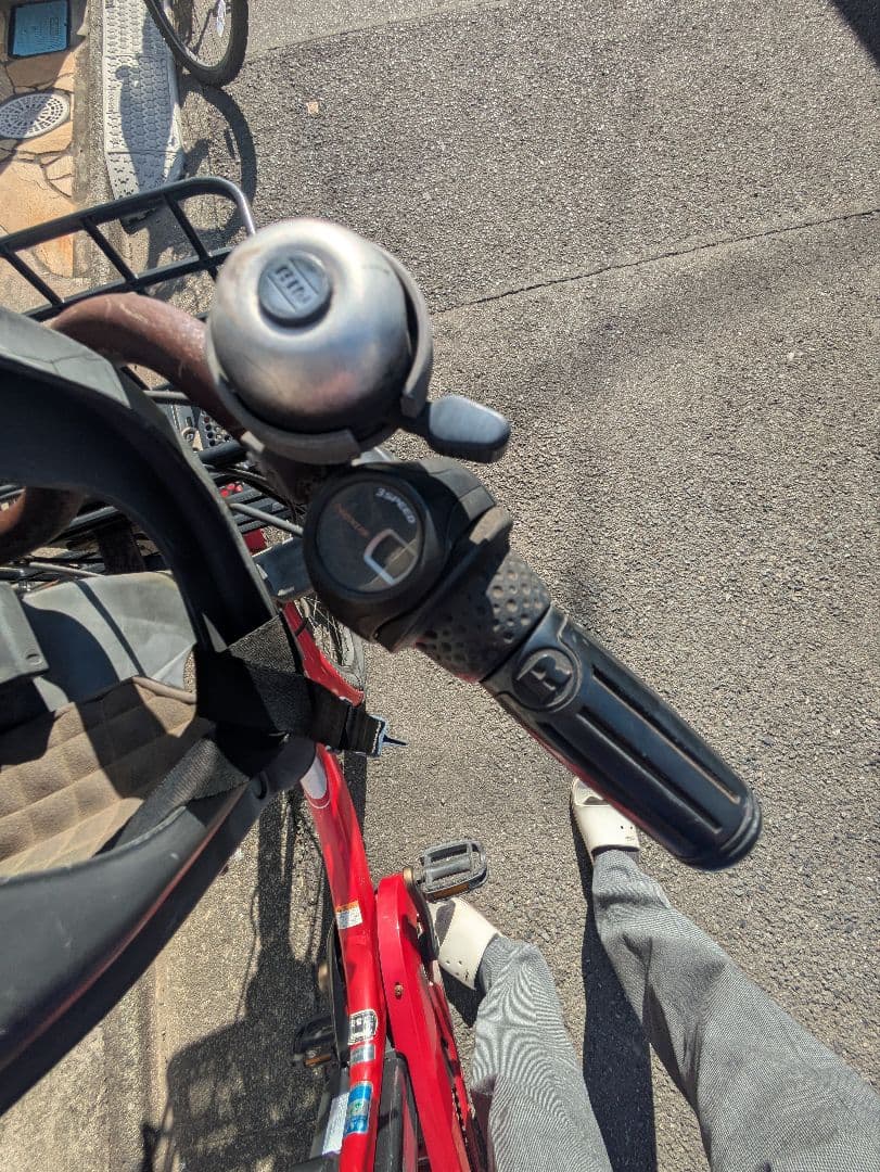 電動アシスト自転車　ヤマハ パスバビーアン20インチ 子供乗せ 赤色