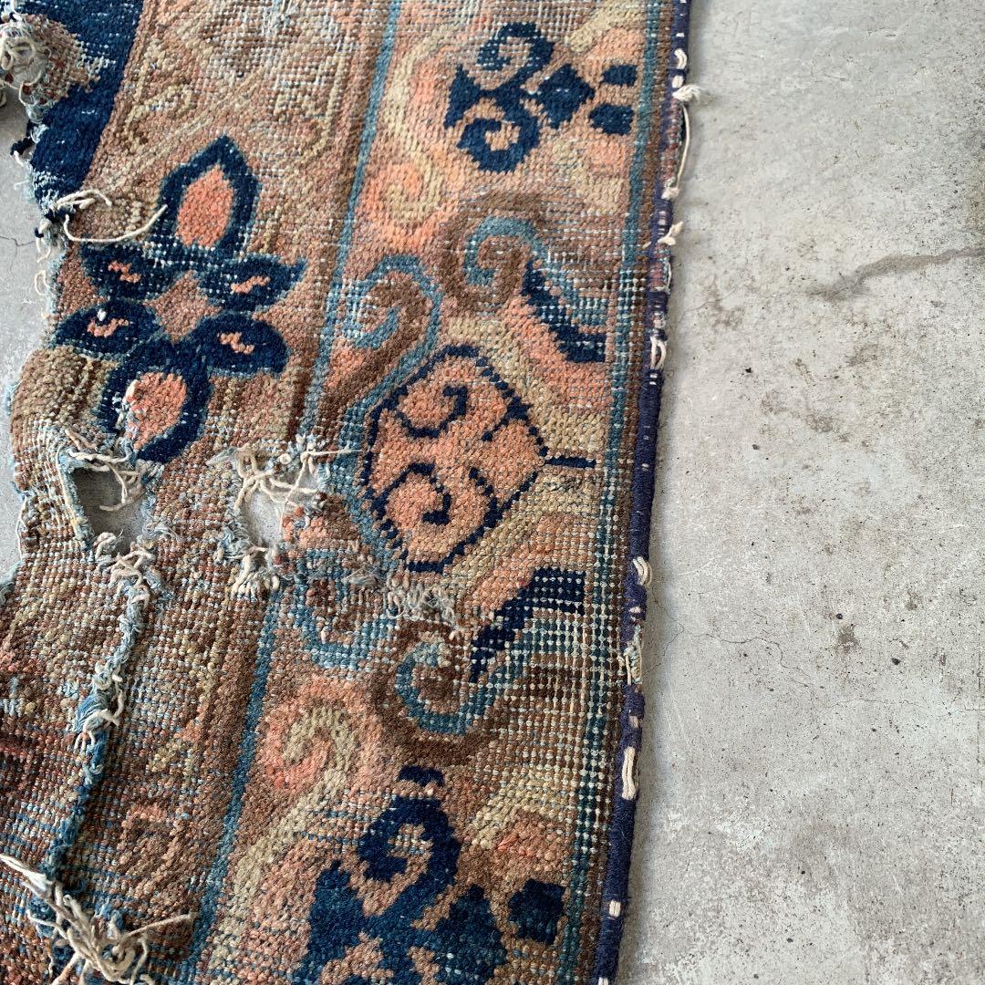 ⌘ antique 絨毯　③ ⌘