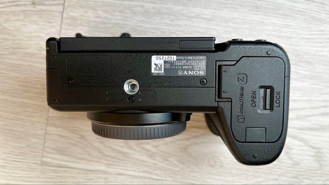 【美品】SONY α6700 ミラーレスカメラ 本体 ILCE-6700