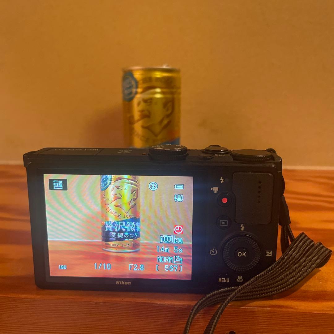 ニコン COOLPIX P330 本体、元箱、付属品あり。 通電・撮影は可能