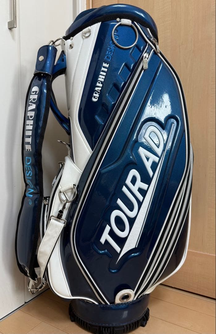 美品★ツアーAD★キャディバッグ★ゴルフ★グラファイトデザイン★ツアーモデル